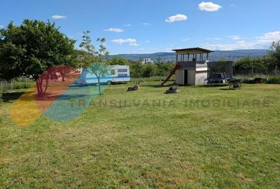 Teren intravilan, 800 mp, priveliste deosebita asupra orasului, Iris