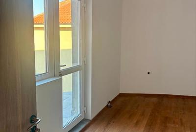 Duplex cu 5 camere în Sud