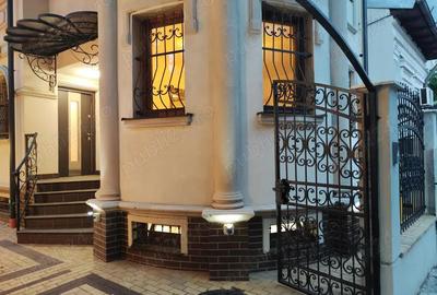 Casă cu 6 camere cu Teren 230 Mp în Titulescu - 5