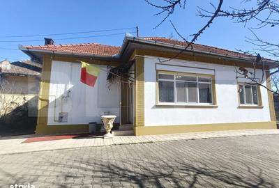 Casă cu 2 camere cu Teren 854 Mp în Central - 13