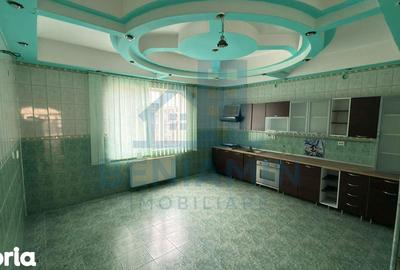 Casă cu 5 camere decomandat cu Teren 244 Mp în Central - 18