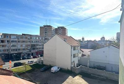 Garsonieră decomandată în Central - 5