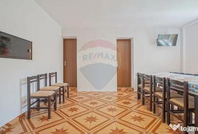 Casă cu 10 camere cu Teren 1137 Mp în Moieciu - 16