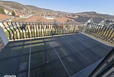 Casă cu 4 camere cu Canalizare în Corunca