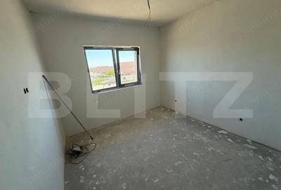 Casă cu 7 camere cu Teren 329 Mp în Central - 2