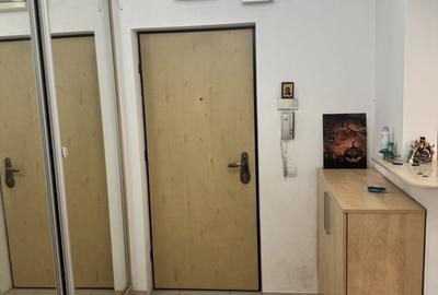 Apartament cu 2 camere semidecomandat, mobilat în Văcăresti - 3