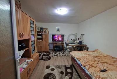 Casă cu 3 camere cu Teren 750 Mp în Bicaci - 1