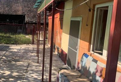 Persoana fizica vand casa si gradina la tara - 3