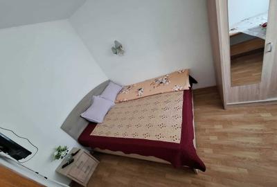 Apartament cu 2 camere semidecomandat în Central - 1