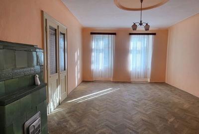 Casă cu 4 camere în Central - 5
