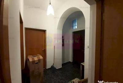 Casă cu 3 camere cu Teren 116 Mp în Centrul Civic - 1