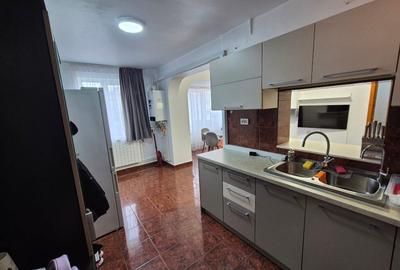 Apartament cu 2 camere, mobilat în Tomis III - 6