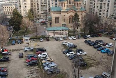Uirii Fantani  Centru Civic Casa Poporului