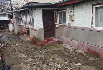 Casă cu 4 camere în Central - 2