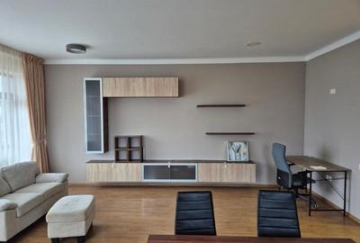 Apartament cu 2 camere decomandat în Tractorul - 15