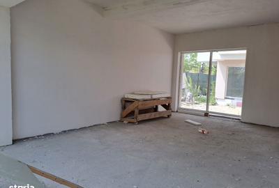 Casă cu 4 camere cu Teren 200 Mp în Central - 6