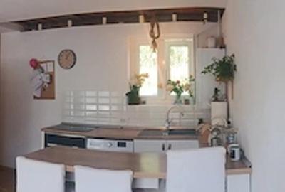 Casă cu 2 camere cu Teren 910 Mp în Central