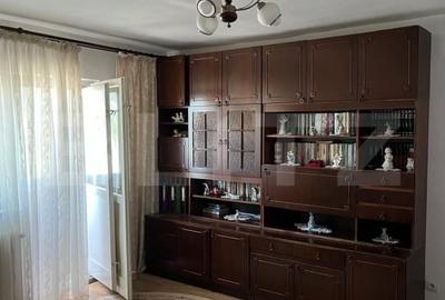 Apartament cu 3 camere semidecomandat, mobilat în Vatra Dornei