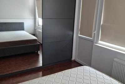 Apartament cu 2 camere semidecomandat, mobilat în 1 Mai