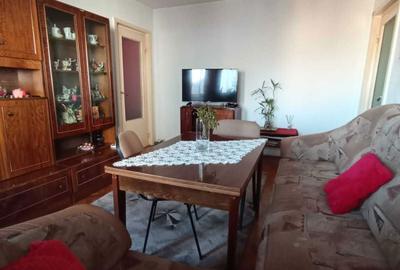 Apartament cu 4 camere decomandat în Dacia - 2