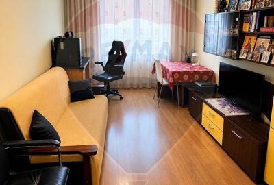 Apartament cu 3 camere decomandat în Berceni - 1