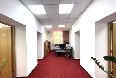 Spațiu comercial, de 242 mp, în Ștefan cel Mare