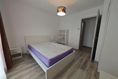Apartament cu 3 camere decomandat, mobilat în Tractorul - 16