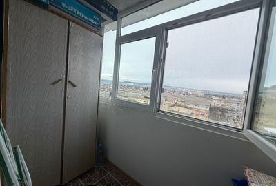 Apartament cu 3 camere decomandat în Micro 5 - 5