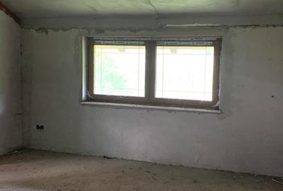 Casă cu 5 camere cu Teren 1000 Mp în Central - 10