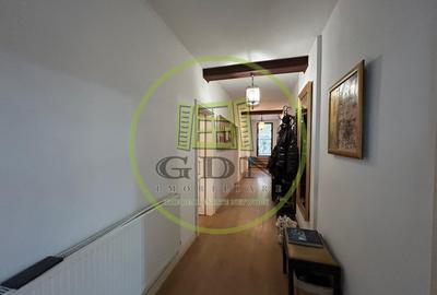 Casă individuală cu 4 camere cu Canalizare în Central - 4