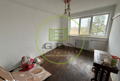 Apartament cu 3 camere semidecomandat în Rovine - 8