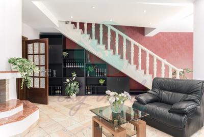 Vilă spațioasă cu curte superbă lângă Parcul Circului - 15