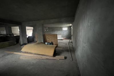 Duplex la gri 175 mp utili 58 mp demisol curte 180 mp  3 bai 3/4 dormitoare - 11