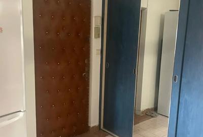 Garsonieră decomandată în Tei - 8