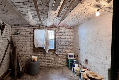 Casa interbelica de vanzare, 4 camere, ultracentral Galati - 12