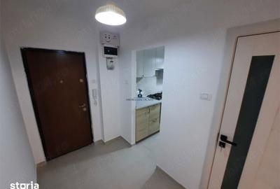 Apartament cu 3 camere semidecomandat în Berceni - 8