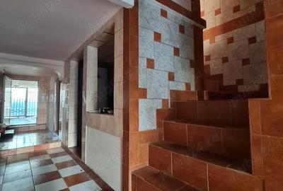 Casă cu 6 camere cu Canalizare în Vest - 7