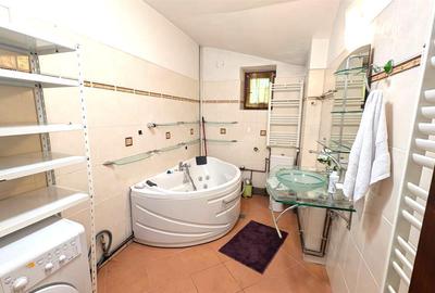 Apartament cu 3 camere decomandat în Central - 6
