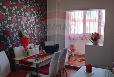 Apartament cu 2 camere decomandat, mobilat în Alfa - 1
