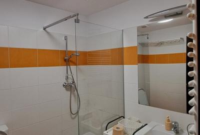 APARTAMENT 3 CAMERE LUX - LOC PARCARE - COMISION 0 - 20