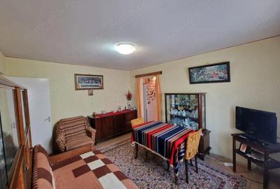 Apartament cu 3 camere semidecomandat, mobilat în Ferentari - 1