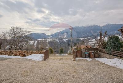 Casă cu 9 camere cu Teren 888 Mp în Sohodol - 49