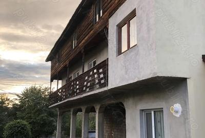 Casă cu Teren 2800 Mp în Central - 5