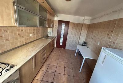 Apartament cu 3 camere decomandat în Central - 1
