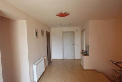 Casă / Vilă cu 9 camere de vânzare în zona Bogdanestilor - 14