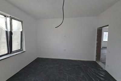 Casă cu 4 camere în Exterior Vest - 6