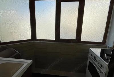 Apartament 2 camere, proprietar, zona Trocadero, - 1