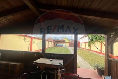 Casa de vanzare in Orlat cu 2200 mp teren parcelabil - 9