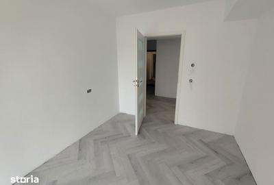 Apartament cu 3 camere decomandat în Nicolina - 12
