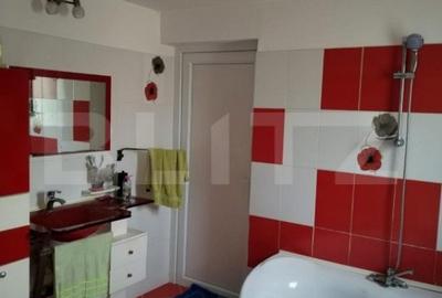 Casă cu 5 camere cu Garaj în Ulmi - 2